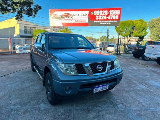 NISSAN FRONTIER 2.5 LE 4X4 CD TURBO ELETRONIC DIESEL 4P AUTOMÁTICO